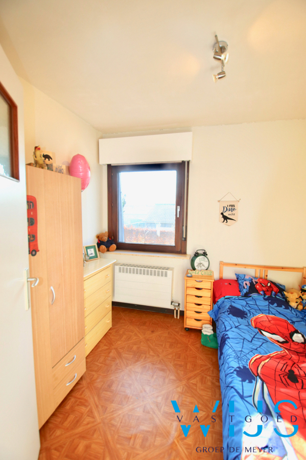 Instapklare woning in een rustige woonwijk te ERTVELDE! 