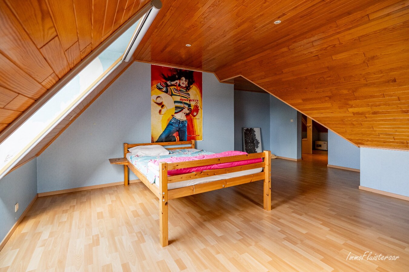 Landelijk gelegen bedrijfswoning met diverse bijgebouwen op ca. 3,5 ha te Bekkevoort (Vlaams-Brabant) 