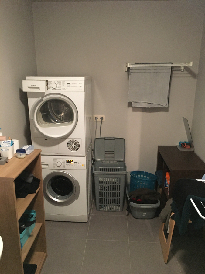 Ruim 2 slaapkamer appartement mét garage 