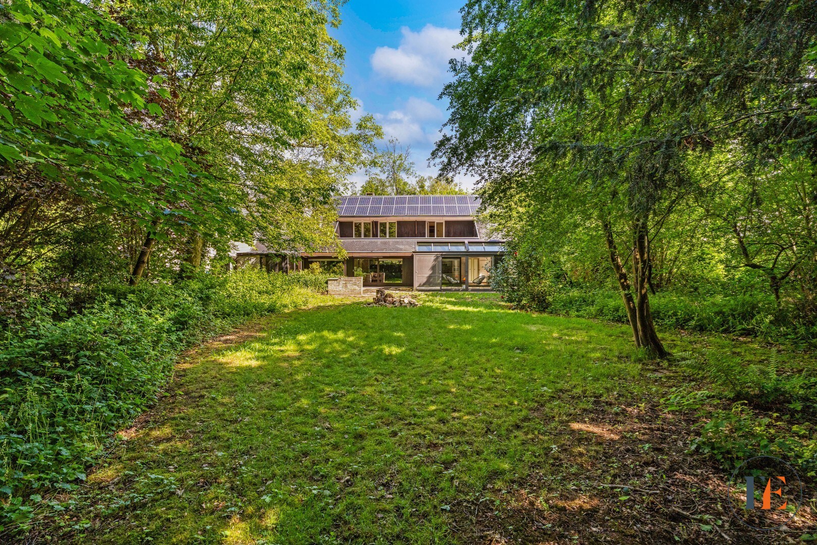 Exclusieve te renoveren HOB te Baarle-Drongen op een perceel van ca.2.000m2 met richtprijs 