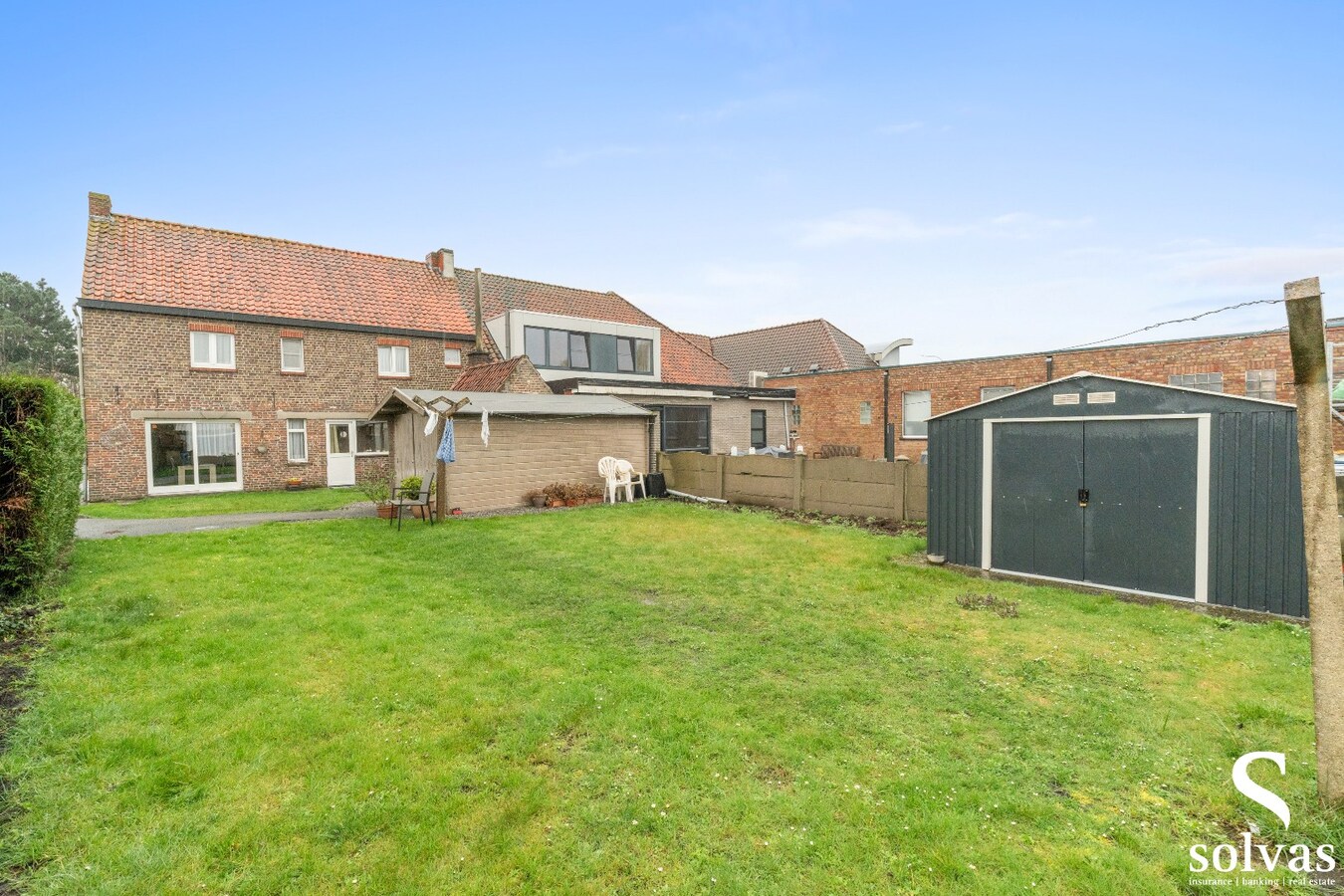 Charmante woning met renovatie- of herbouwpotentieel 