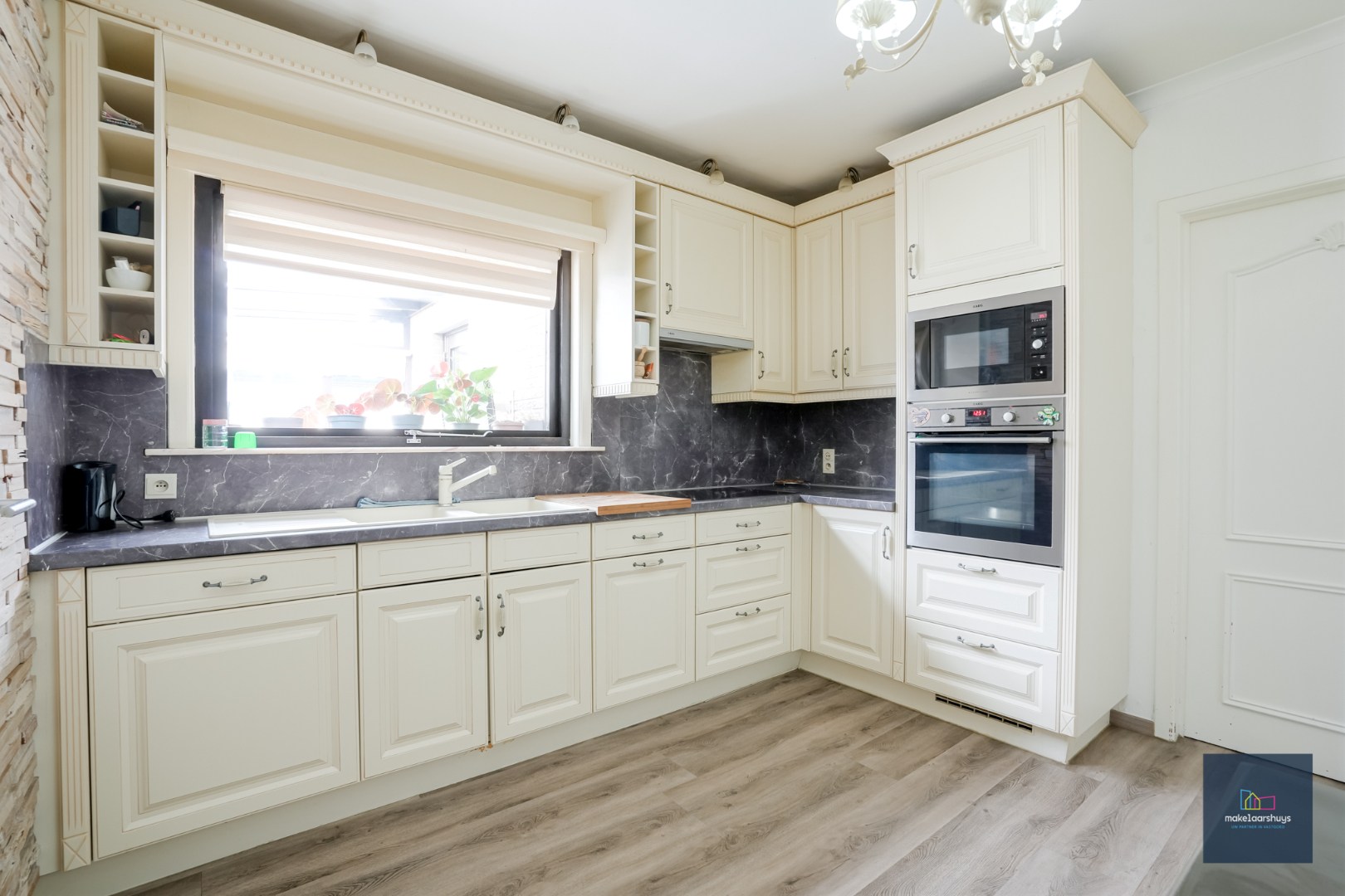 Uitermate goed gelegen bungalow te Wondelgem 