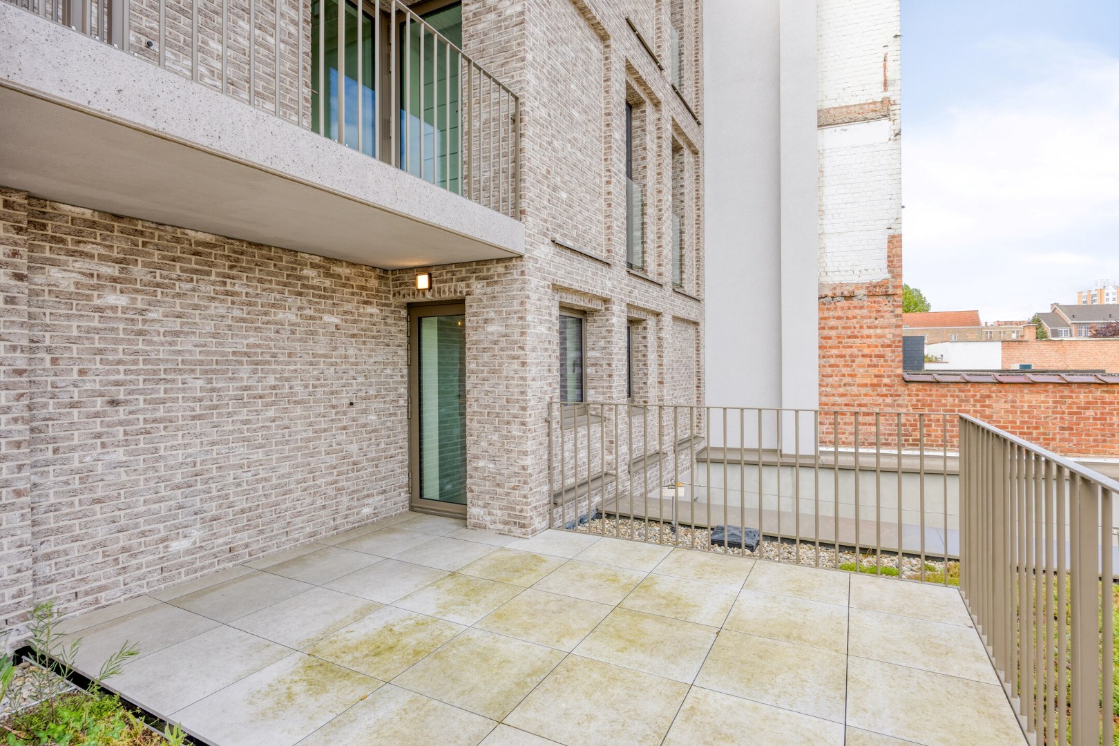 Nieuwbouw studio met 15,1m2 terras in hartje Leuven met kelderberging en parkeermogelijkheden! 6% BTW mogelijk! 