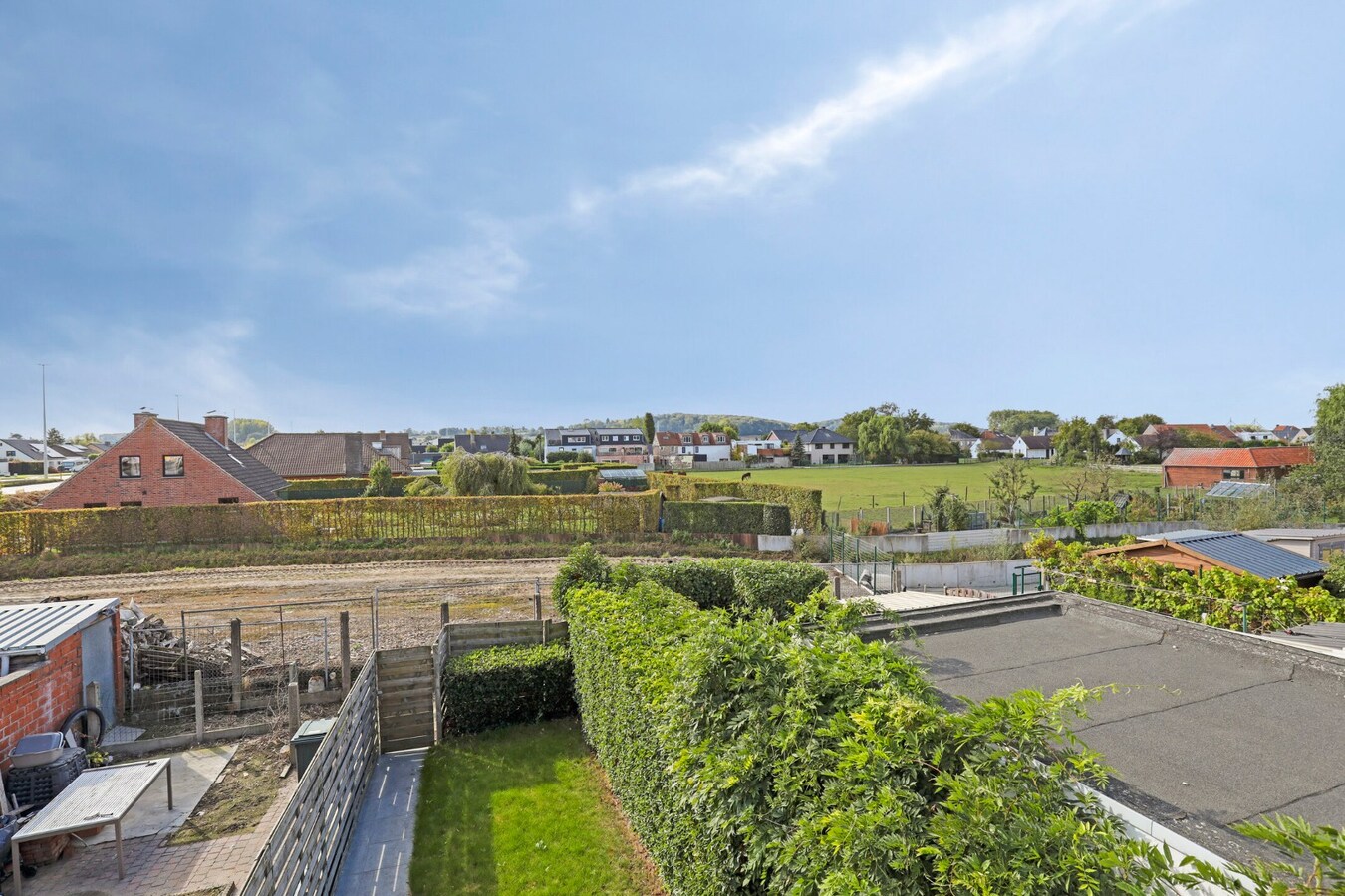 Hippe burgerwoning met gezellige zuidgerichte tuin 