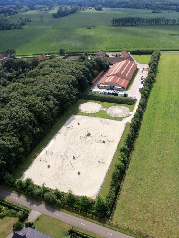 Stoeterij ‘De Roshoeve’ op ca. 5,9 ha te Geel 