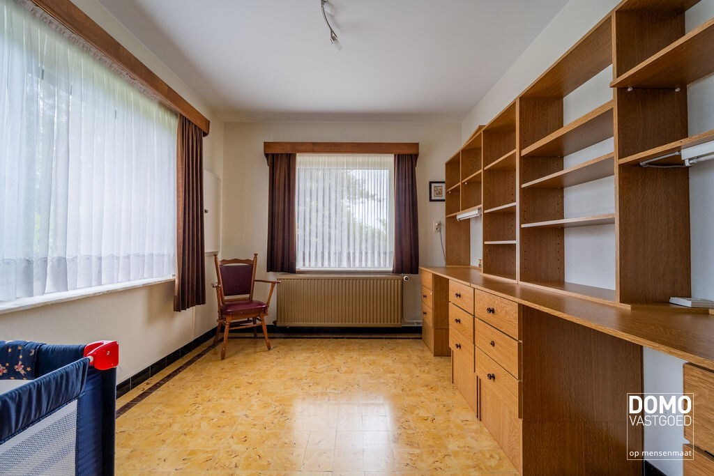 UNIEKE WONING MET 2 RUIME LOODSEN OP PERCEEL VAN 58A49CA 