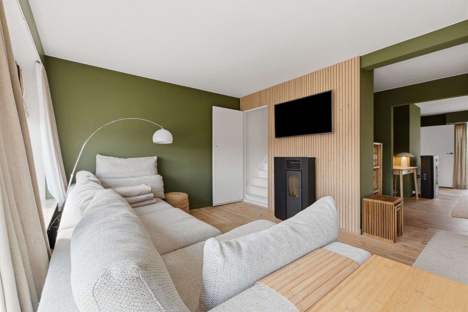 Gerenoveerde bel-etagewoning met garage, tuin en 3 slaapkamers te Blankenberge! 