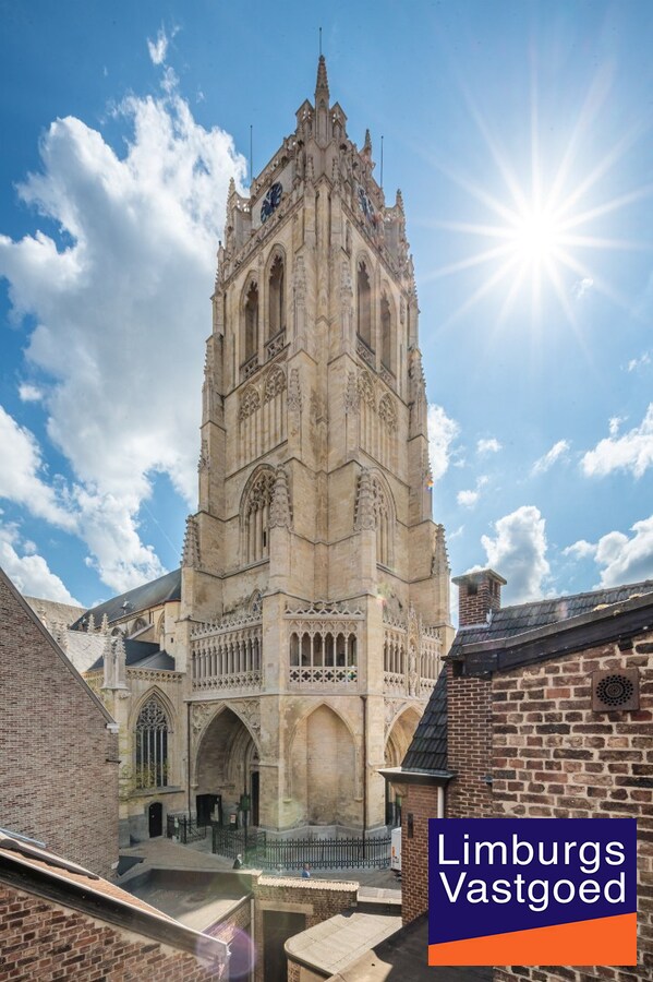Handelshuis op commerciële topligging aan de Grote Markt 