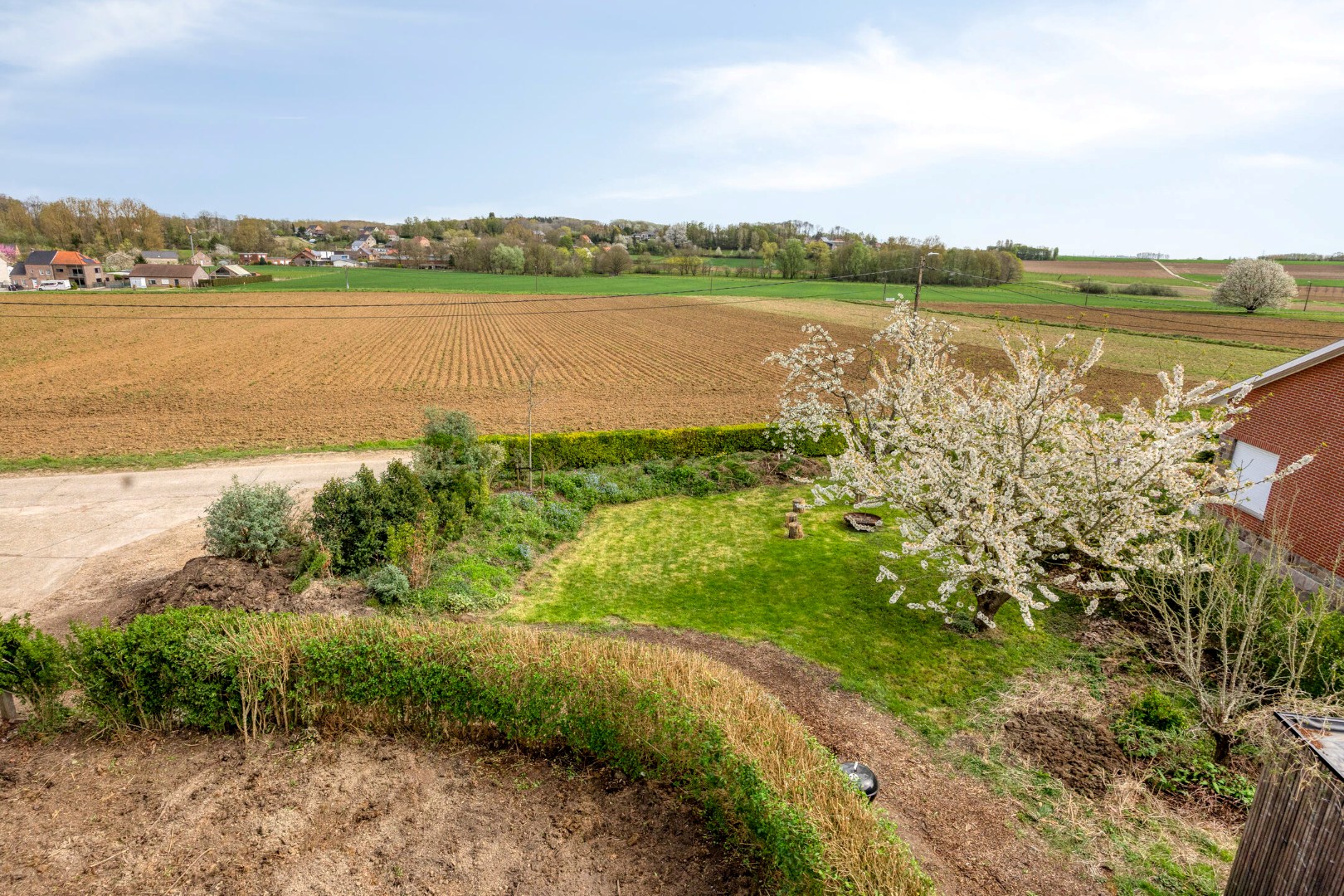 Open bebouwing op unieke locatie in Lubbeek met veel mogelijkheden  – EPC 567 kWh/m² - bewoonbare opp. 144 m² 