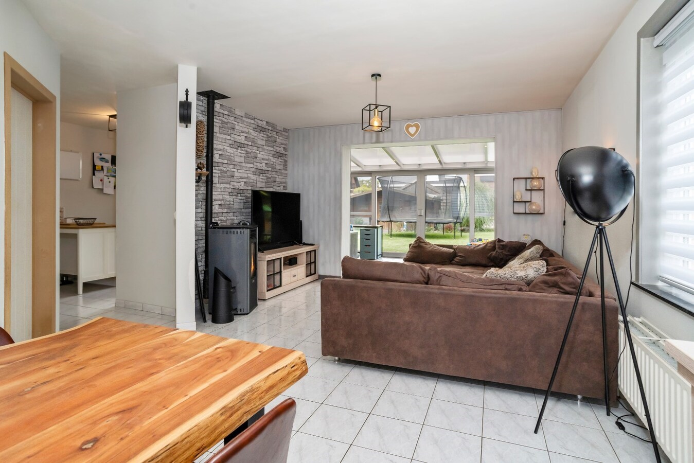 Centraal gelegen, halfopen woning op perceel 624m² 