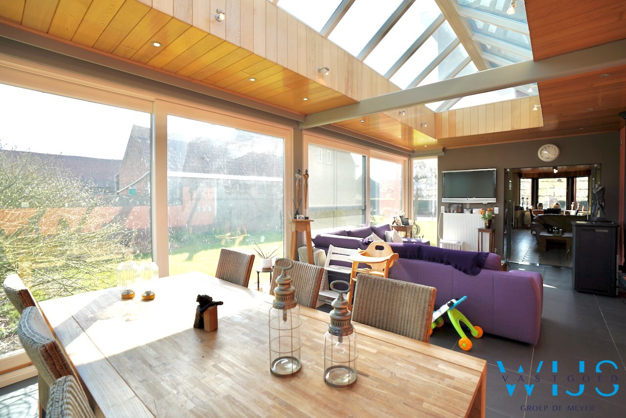 Prachtige eigendom in hartje Wippelgem ! 