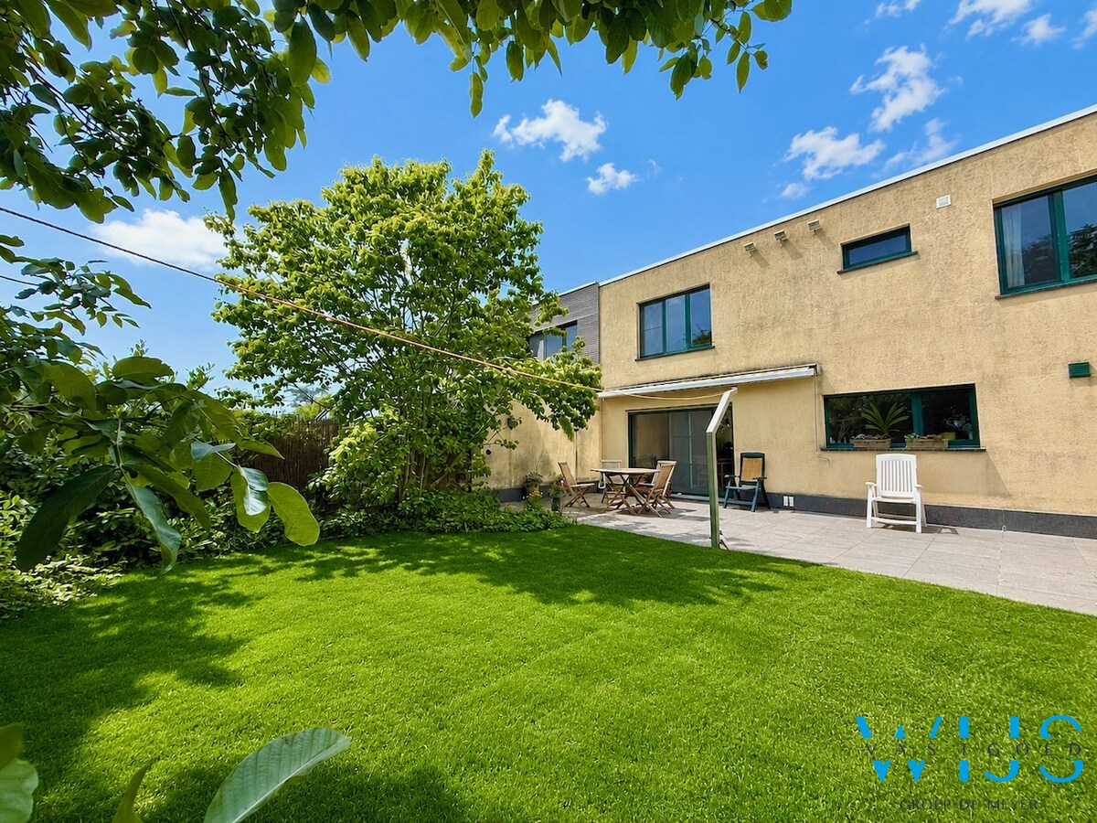 Tof woonhuis op TOPlocatie te Sleidinge ! 
