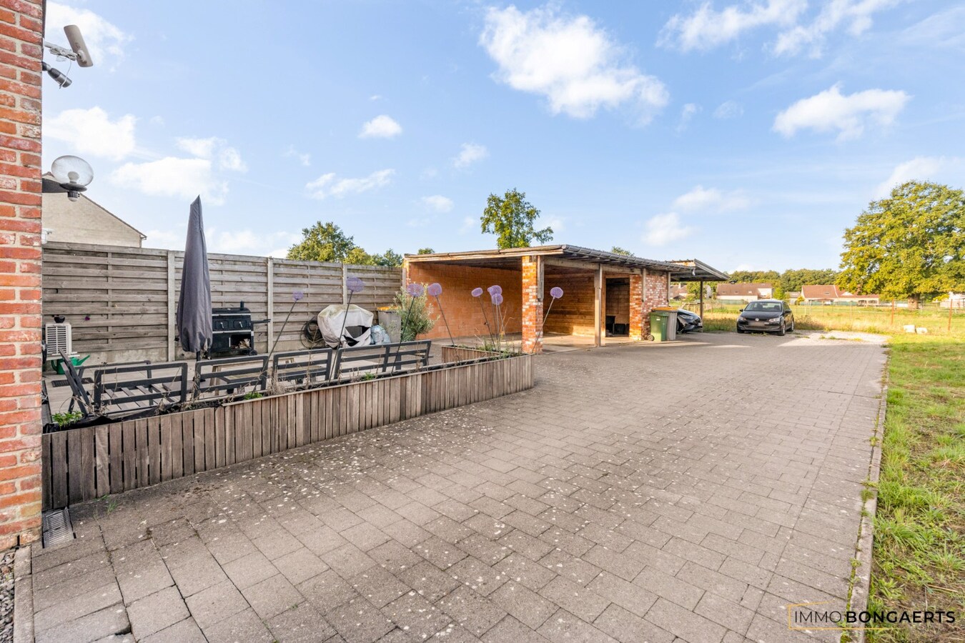 Gelijkvloers appartement met 2 slaapkamers 