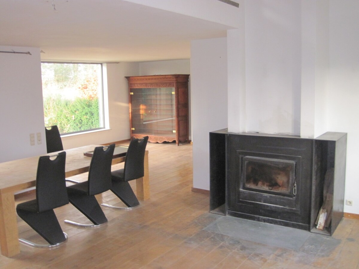 Ruim, landelijk wonen in t groene Melsen. 