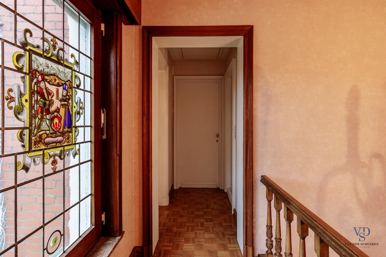 Statige Half Open Bebouwing 