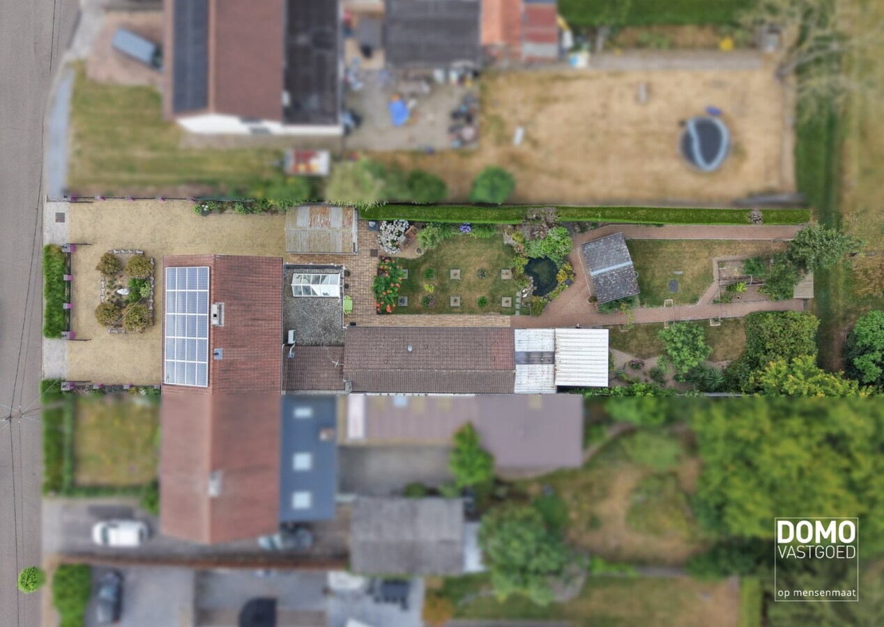 RUSTIG GELEGEN, RUIME WONING MET 4 SLAAPKAMERS, TUIN &amp; AANGRENZENDE STUDIO MET ENERGIELABEL D GELEGEN IN ALKEN 