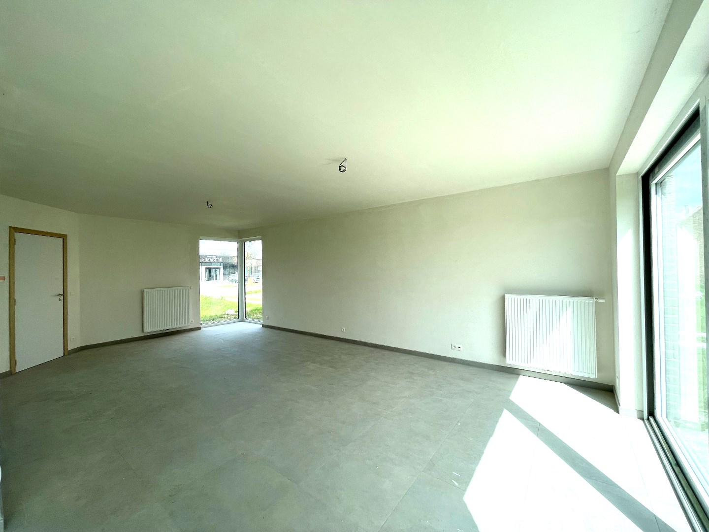 Halfopen nieuwbouwwoning op 394 m² 