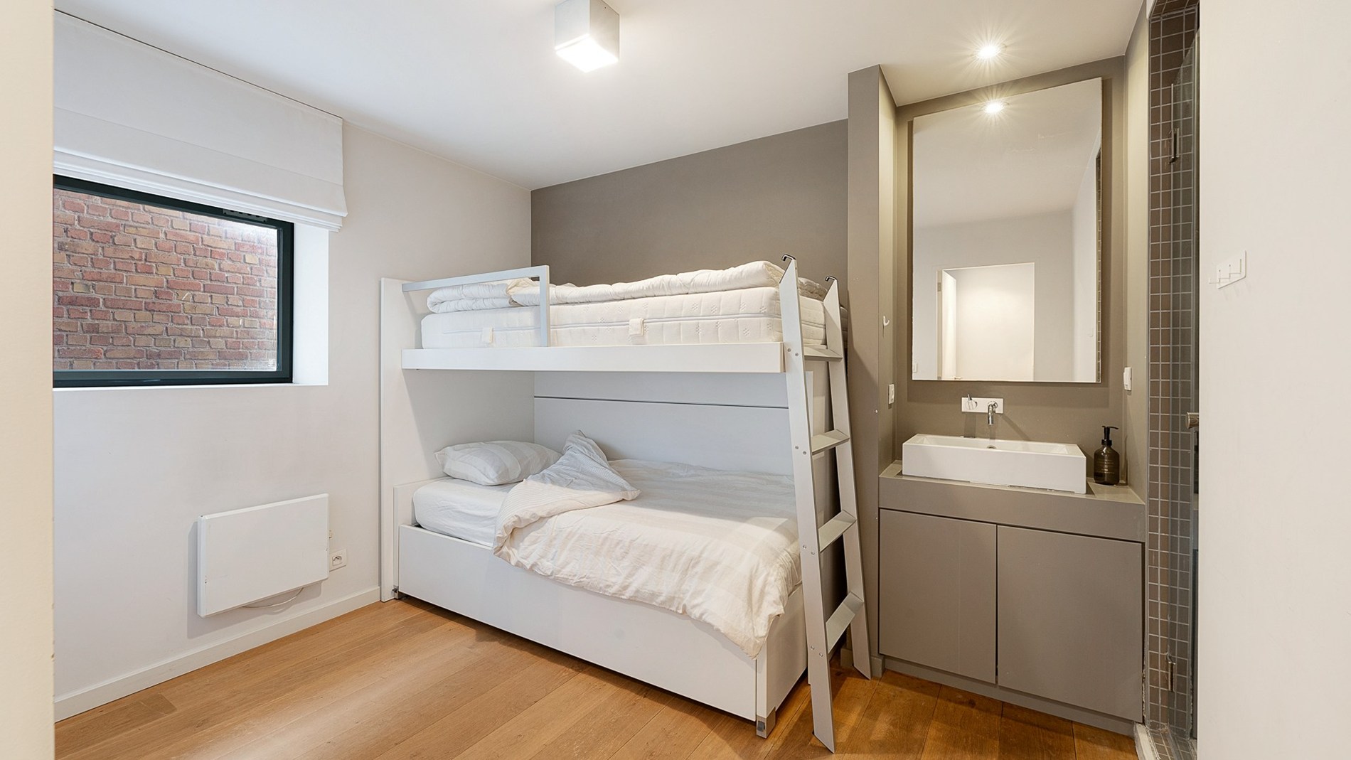 Recent 2-slaapkamer appartement centraal gelegen vlakbij zee in Knokke 