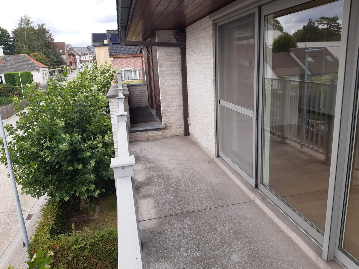 Exceptioneel appartement in hartje Dikkelvenne. 