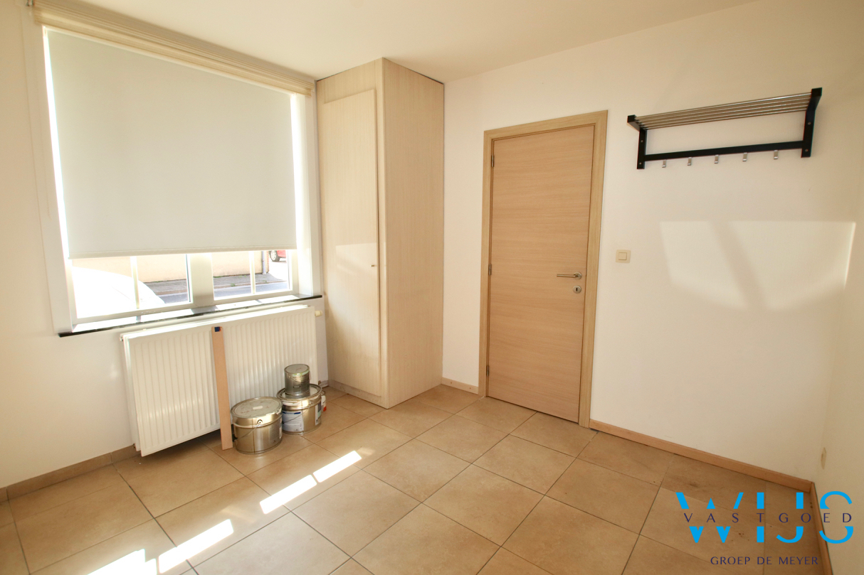 Instapklare en leuke gezinswoning in hartje EEKLO ! 