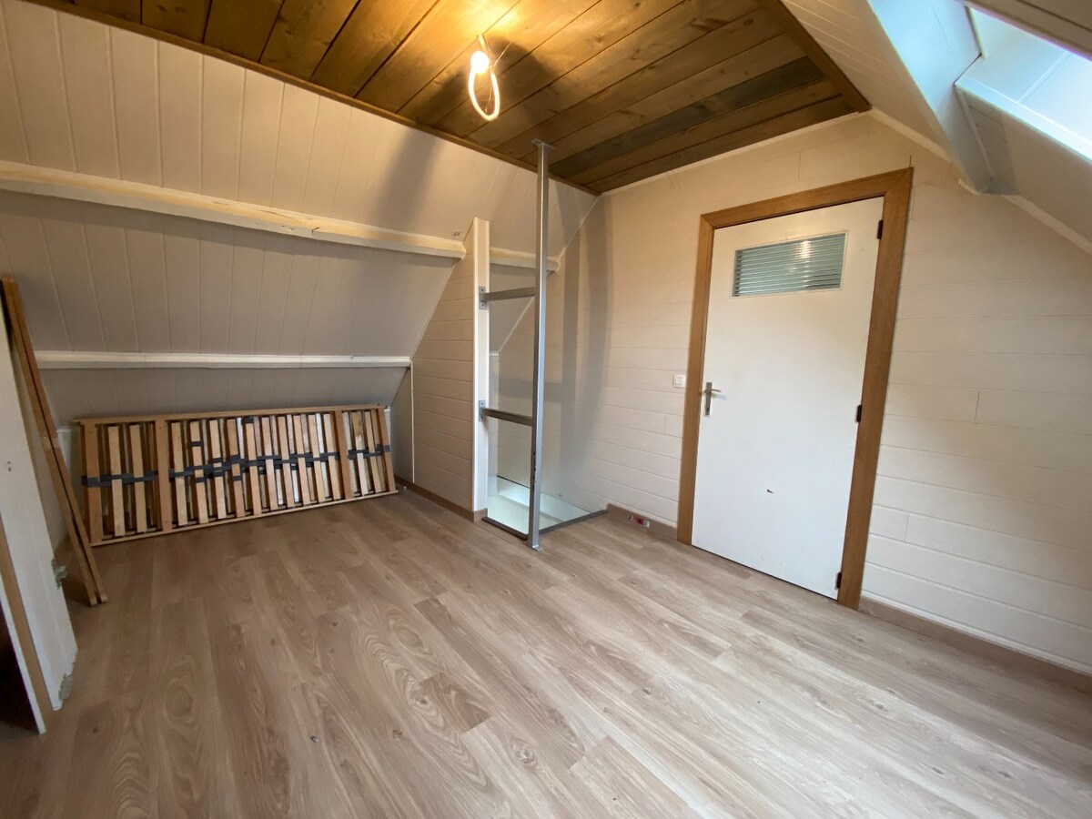 Alleenstaande woning met 3 slaapkamers 