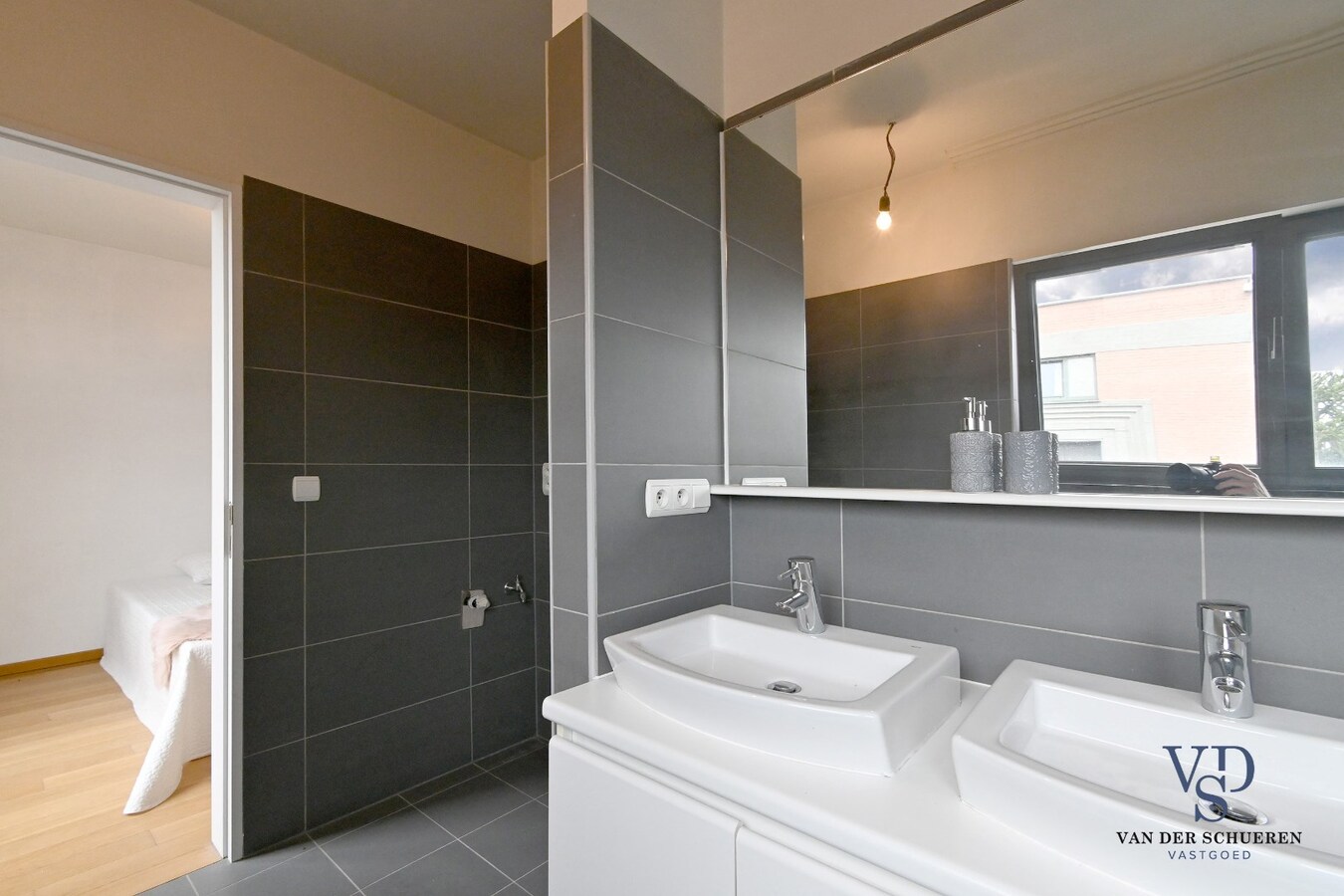 Eigentijds appartement in centrum Eke. 