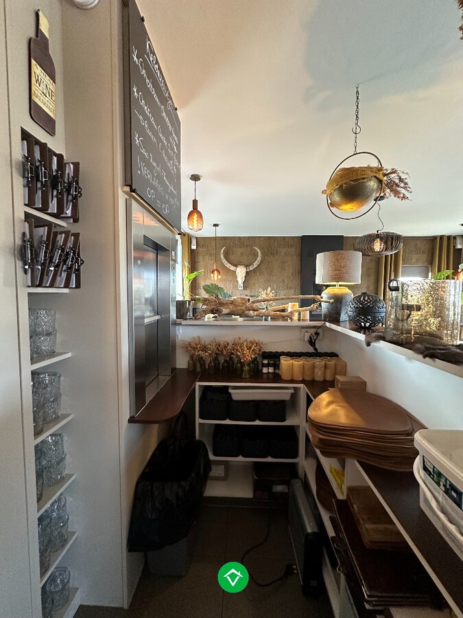 Combinatie wonen &amp; werken: horecazaak met woonst in Eernegem 