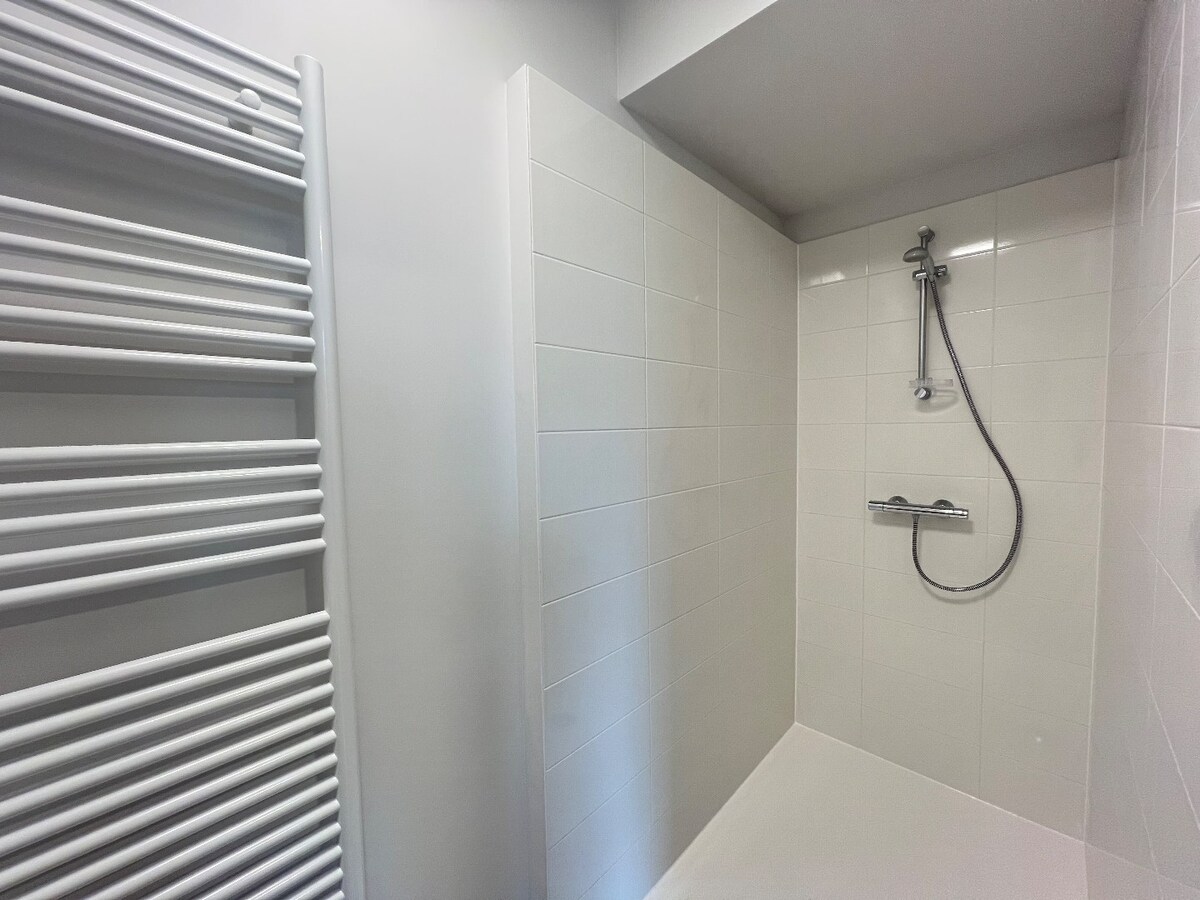 Superbe appartement avec 2 suites et une grande  terrasse 