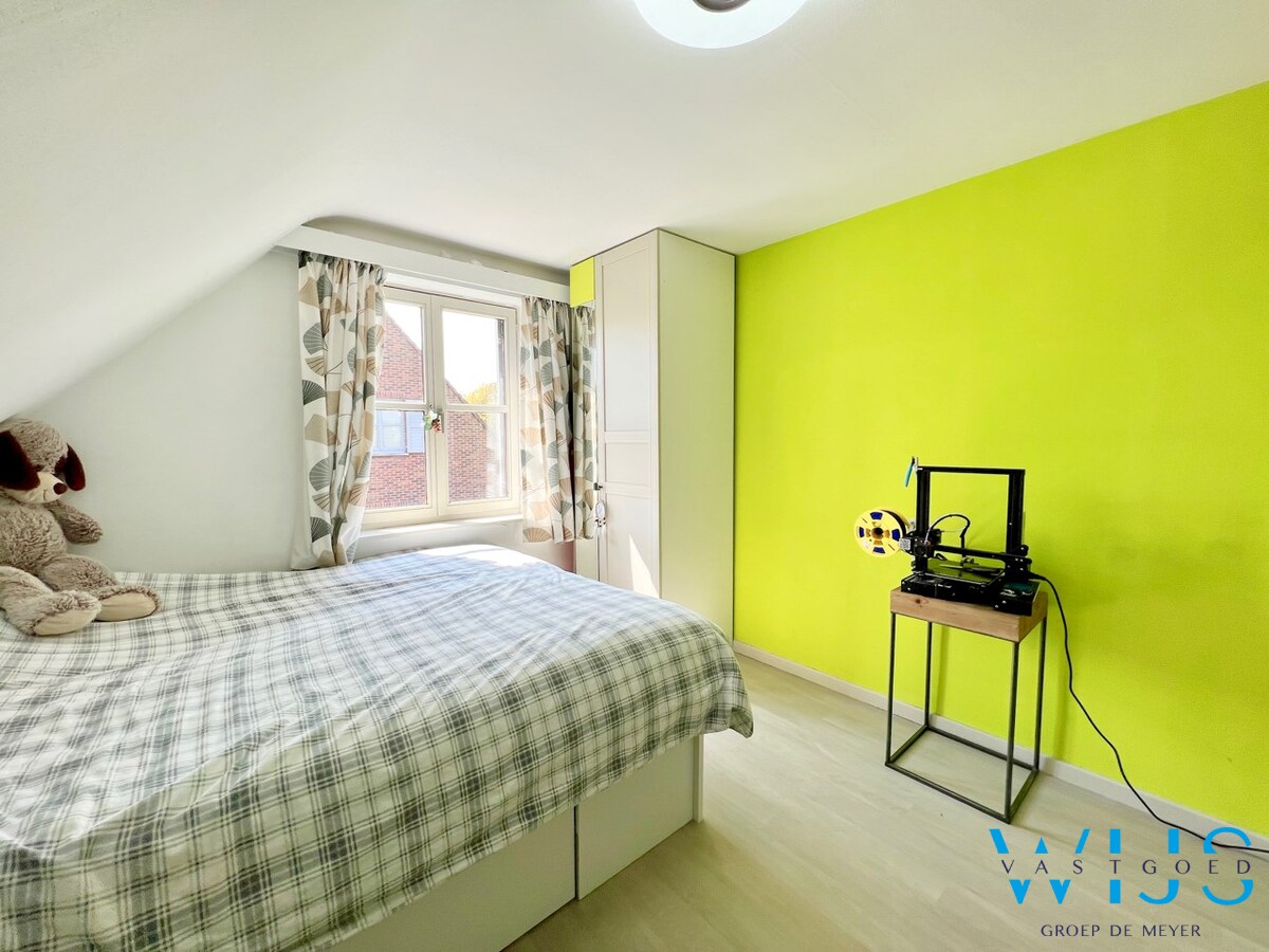 Instapklaar woonhuis met 4 slaapkamers, ruime tuin &amp; garage te ERTVELDE ! 