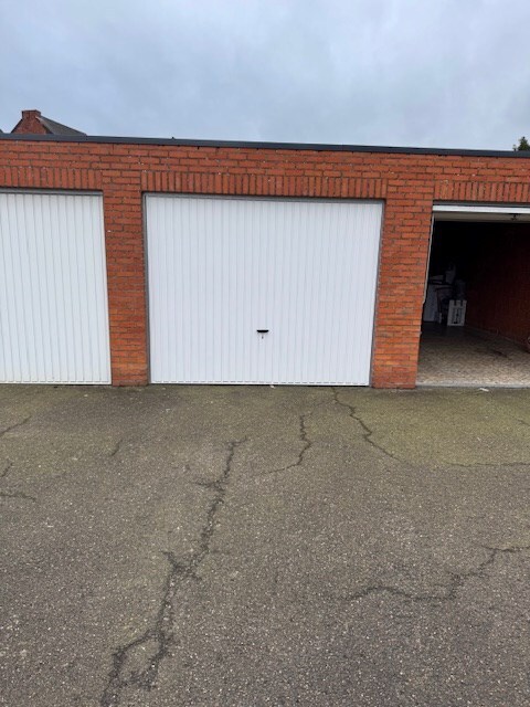 Verhuurd garage - Geel