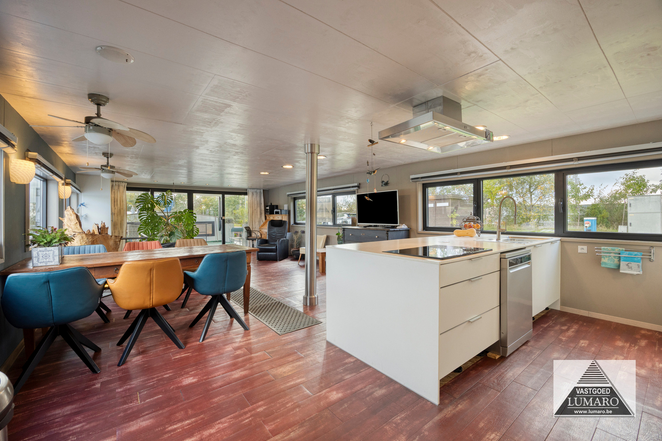 Adorabel Wonen op het Water (met domicilie) - vlakbij Maasmechelen Village 