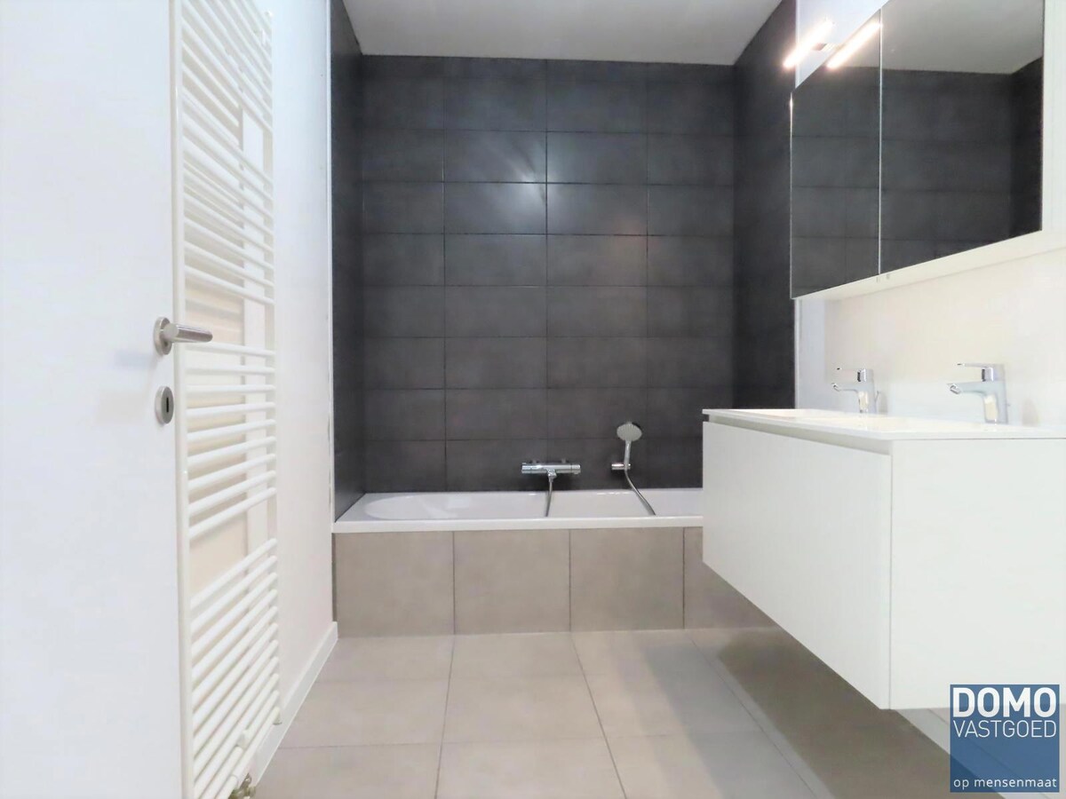 MOOI APPARTEMENT MET 2 SLAAPKAMERS IN HET HARTJE VAN AS! 
