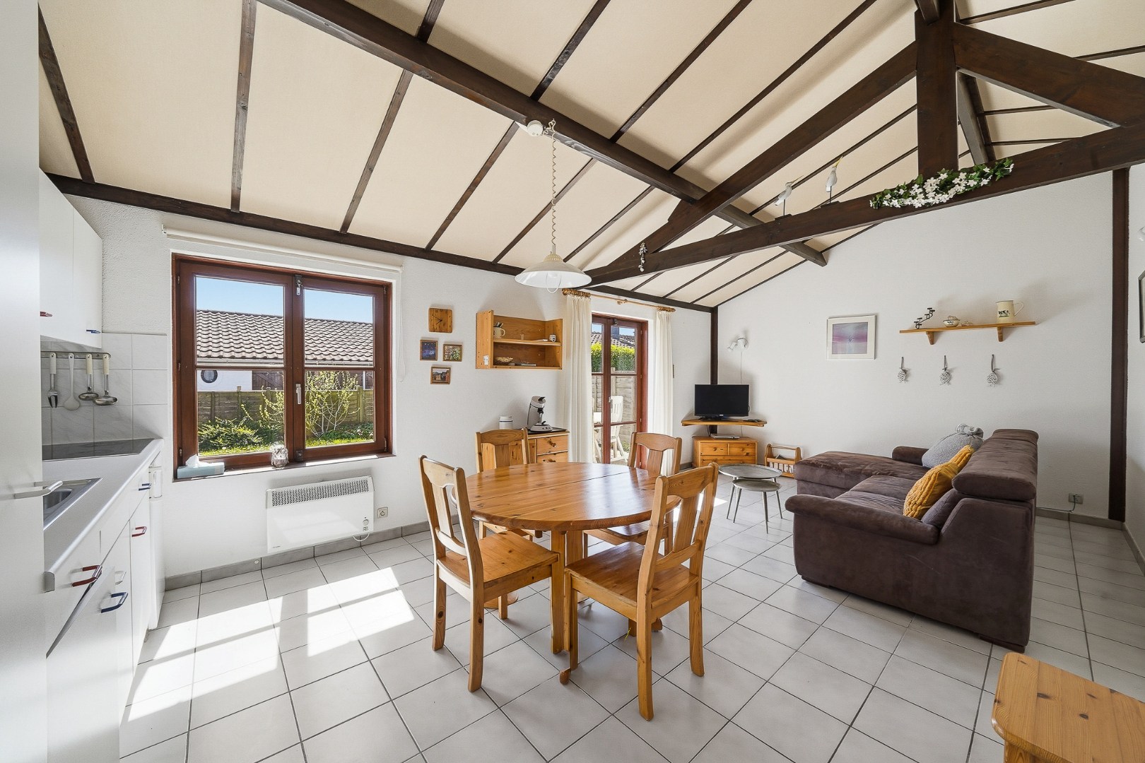 Instapklare vakantiewoning met zonnige tuin en 2 slaapkamers 