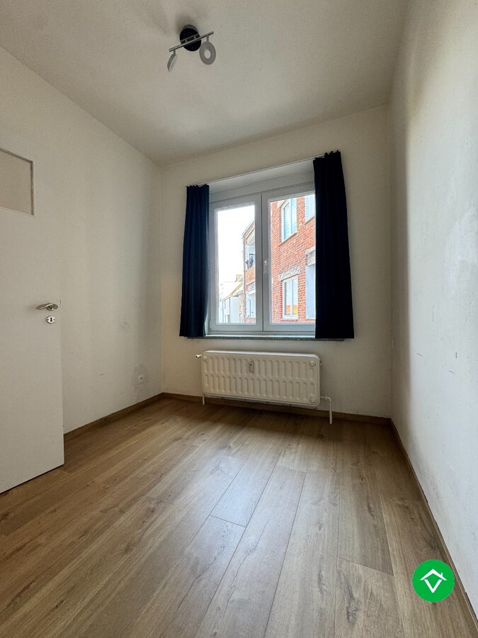 Instapklaar appartement met 2 slaapkamers en garage te Gent 