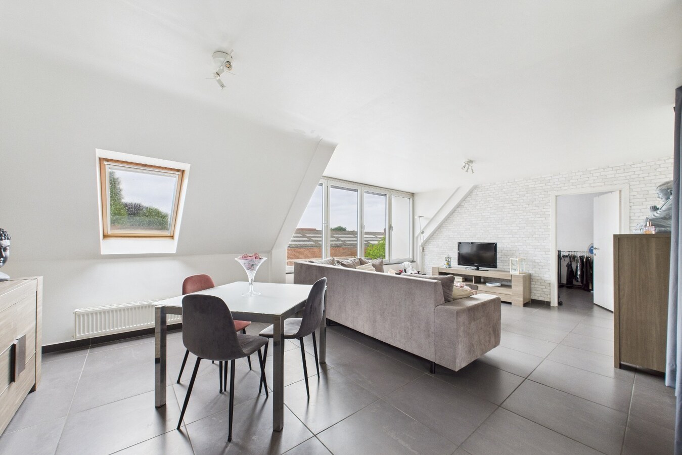 Appartement moderne "DUPLEX" en plein centre-ville avec garage. IDEAL INVEST ! 