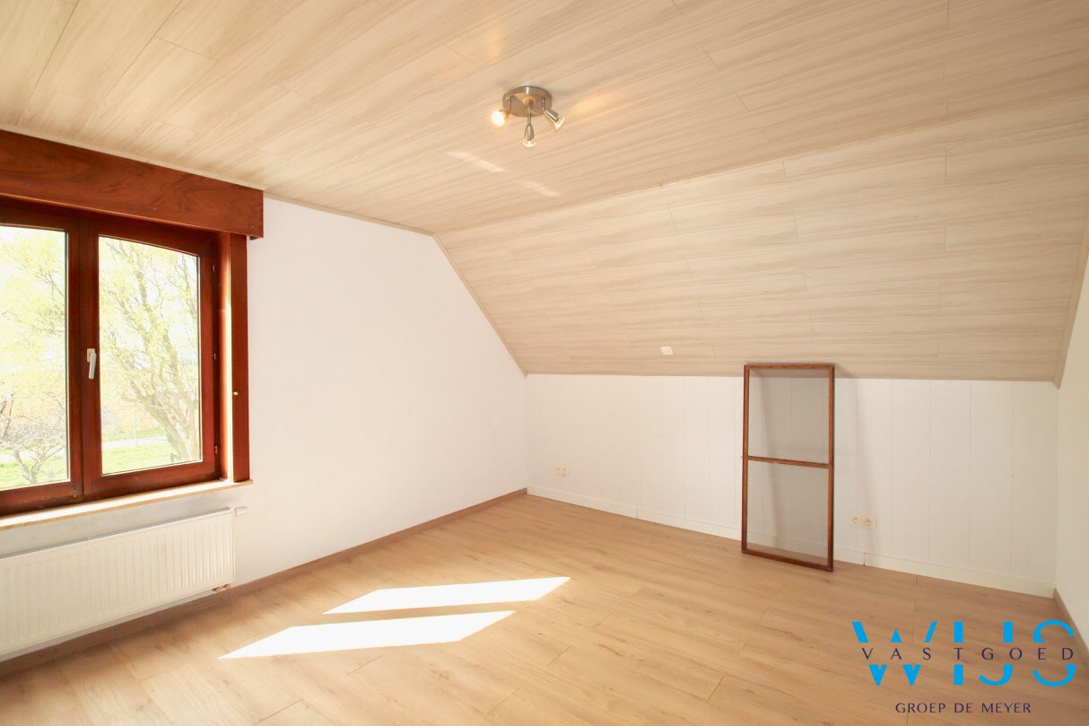 Centraal gelegen woonhuis met 4 slaapkamers te Kaprijke ! 