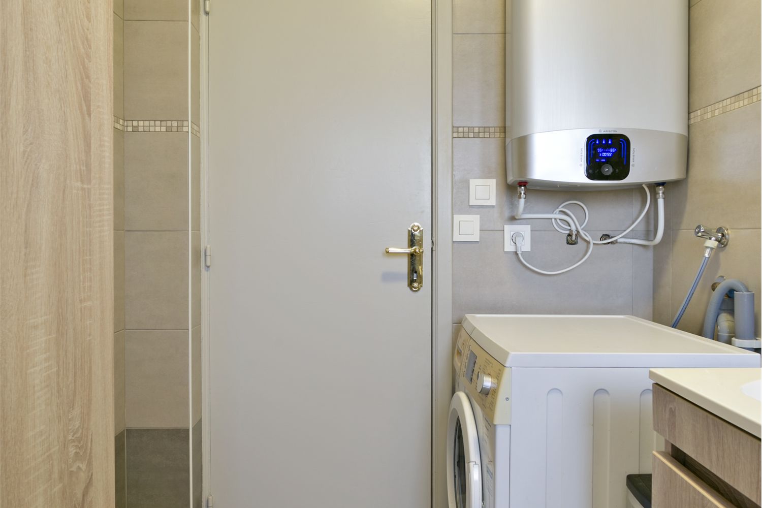 Appartement te koop. 