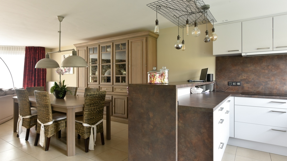 Subliem gelijkvloersappartement met grote tuin - Lissewege 