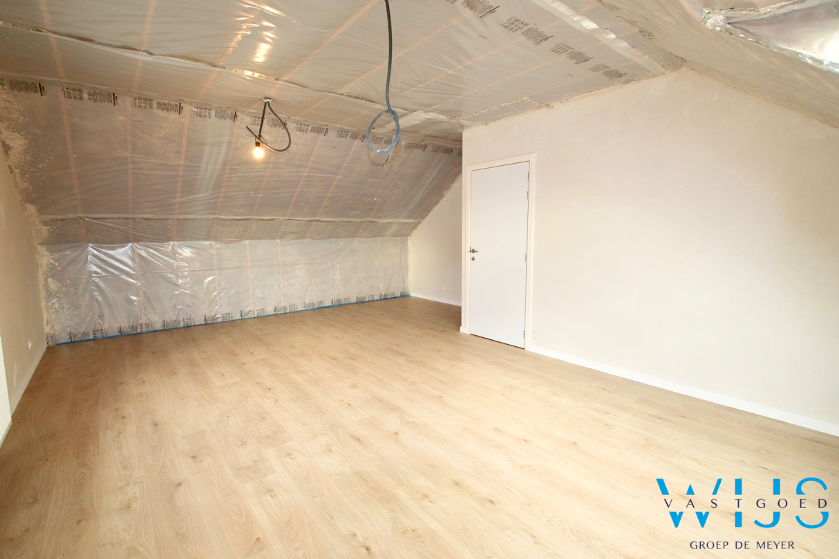 Tijdloze nieuwbouw met 4 slaapkamers te ERTVELDE ! 