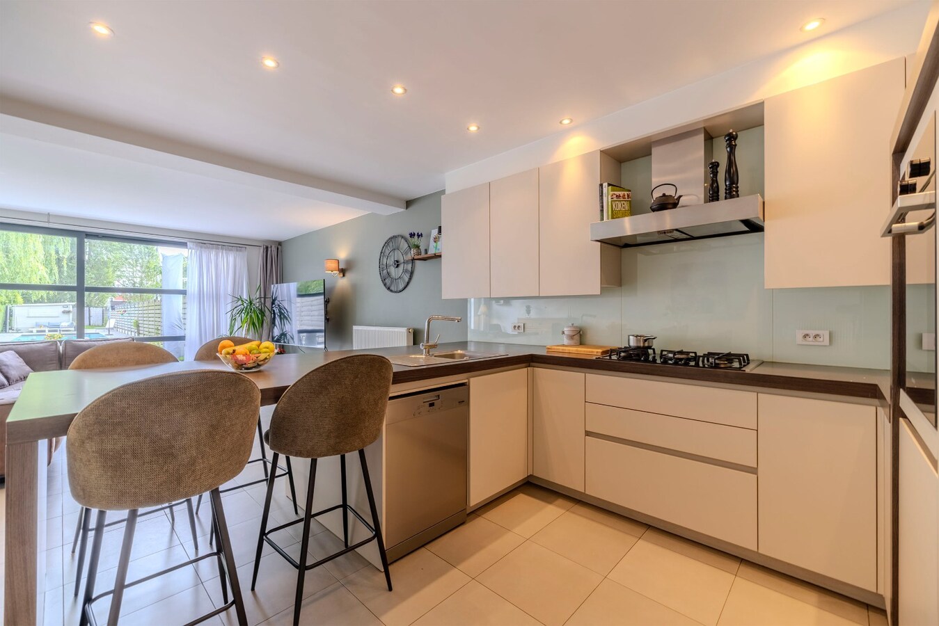 Instapklare, energiezuinige woning - 4 slpks - tuin - zwembad 