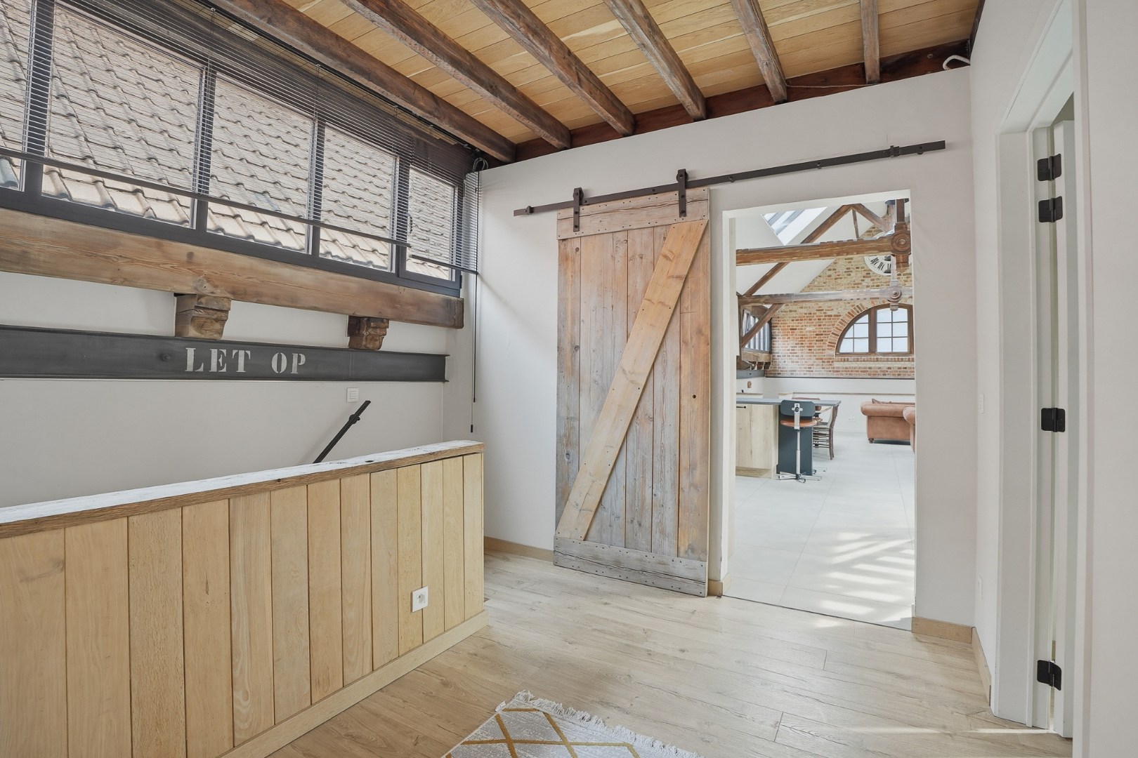 Unieke stadswoning in voormalige borstelfabriek! 