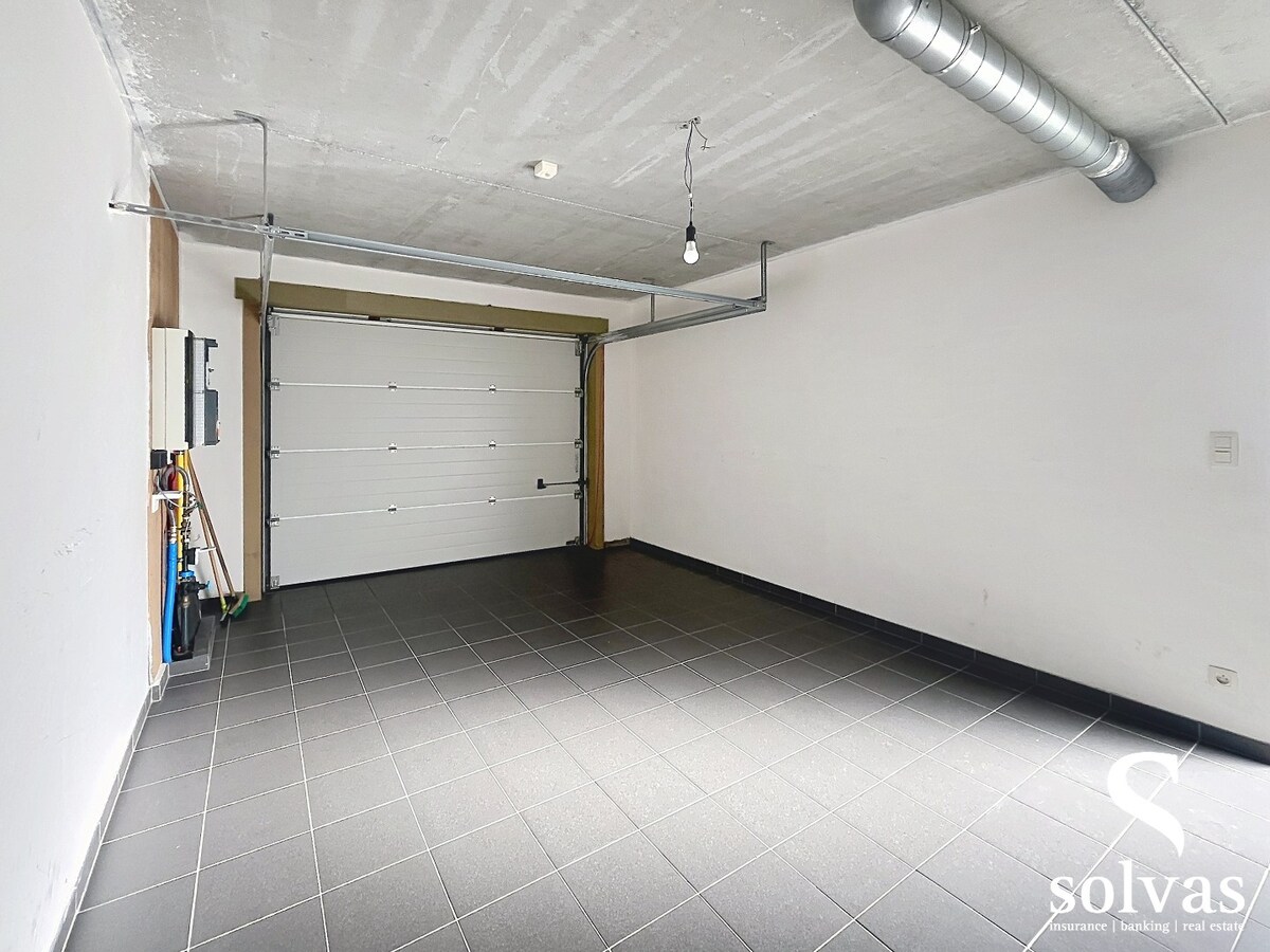 Instapklare ruime halfopen woning met 4 slaapkamers op toplocatie! 
