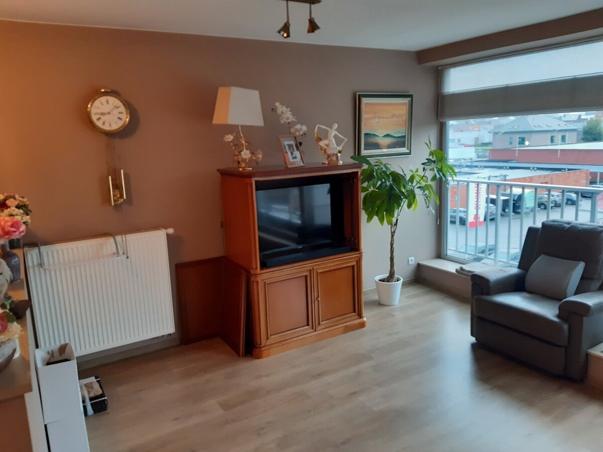 Ruim appartement met 2 terrassen. 