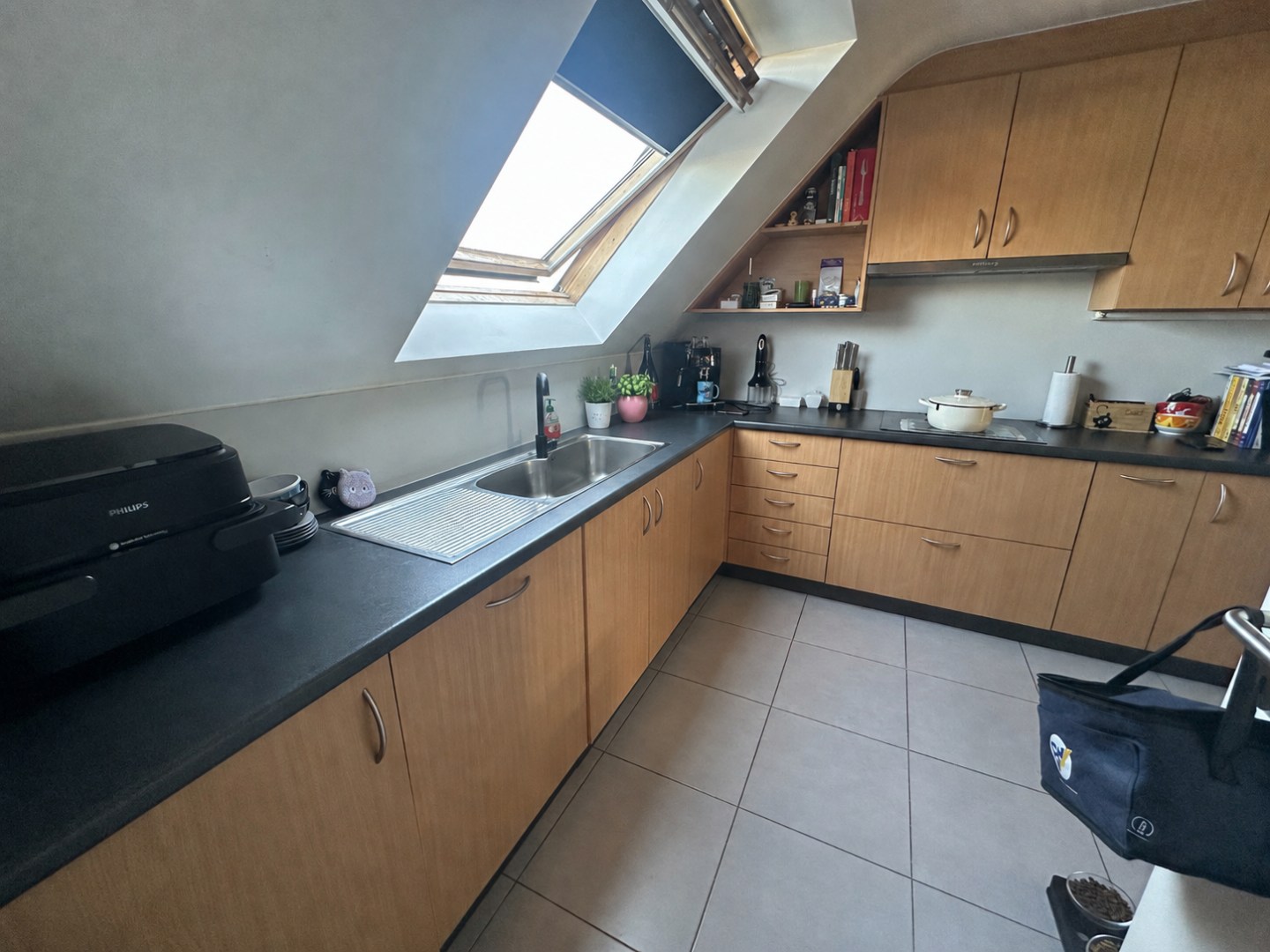 Instapklaar appartement met 1 slp en zonnig terras, centrum Torhout 