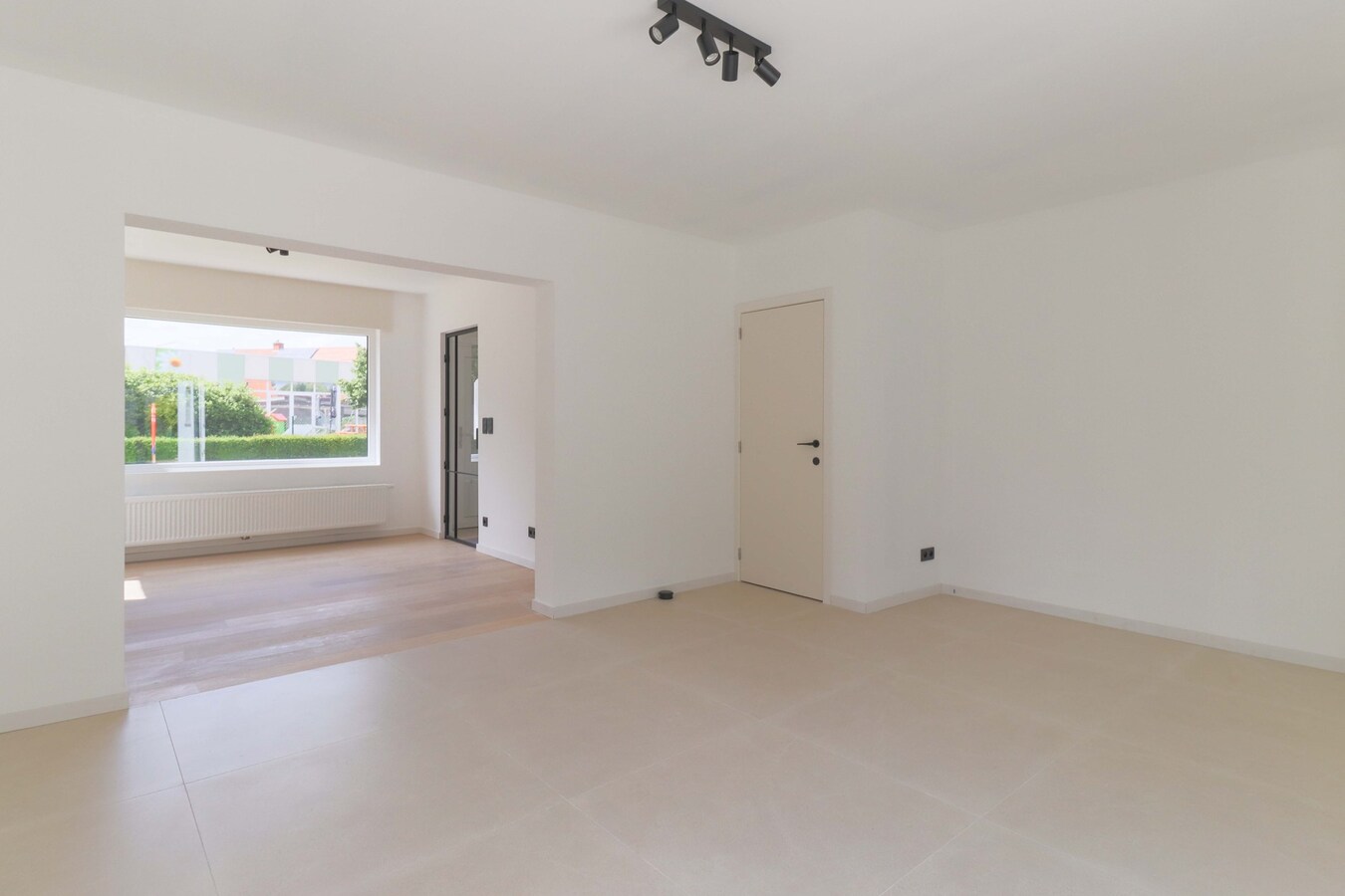 Kwalitatief gerenoveerde halfopen bebouwing te Heule ! EPC B (136) ! 