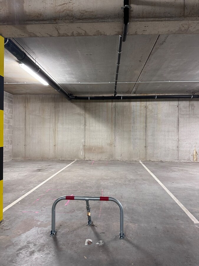 Te koop parkeerplaats - Gistel