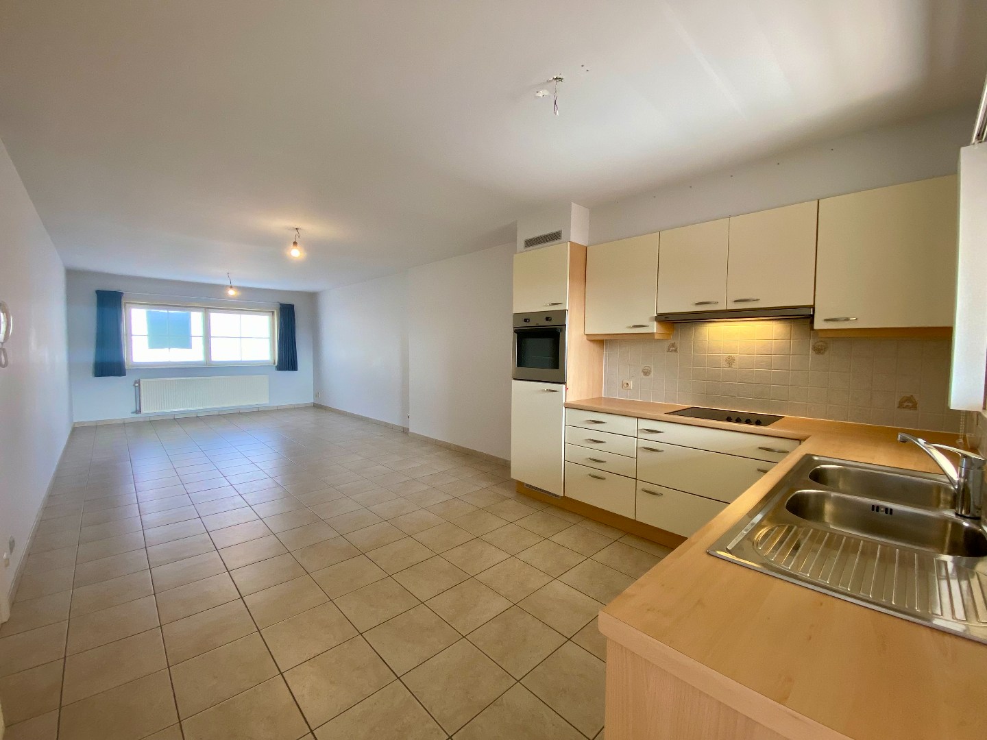 Instapklaar appartement met zonnig terras en 2 slaapkamers in hartje Vijve! 