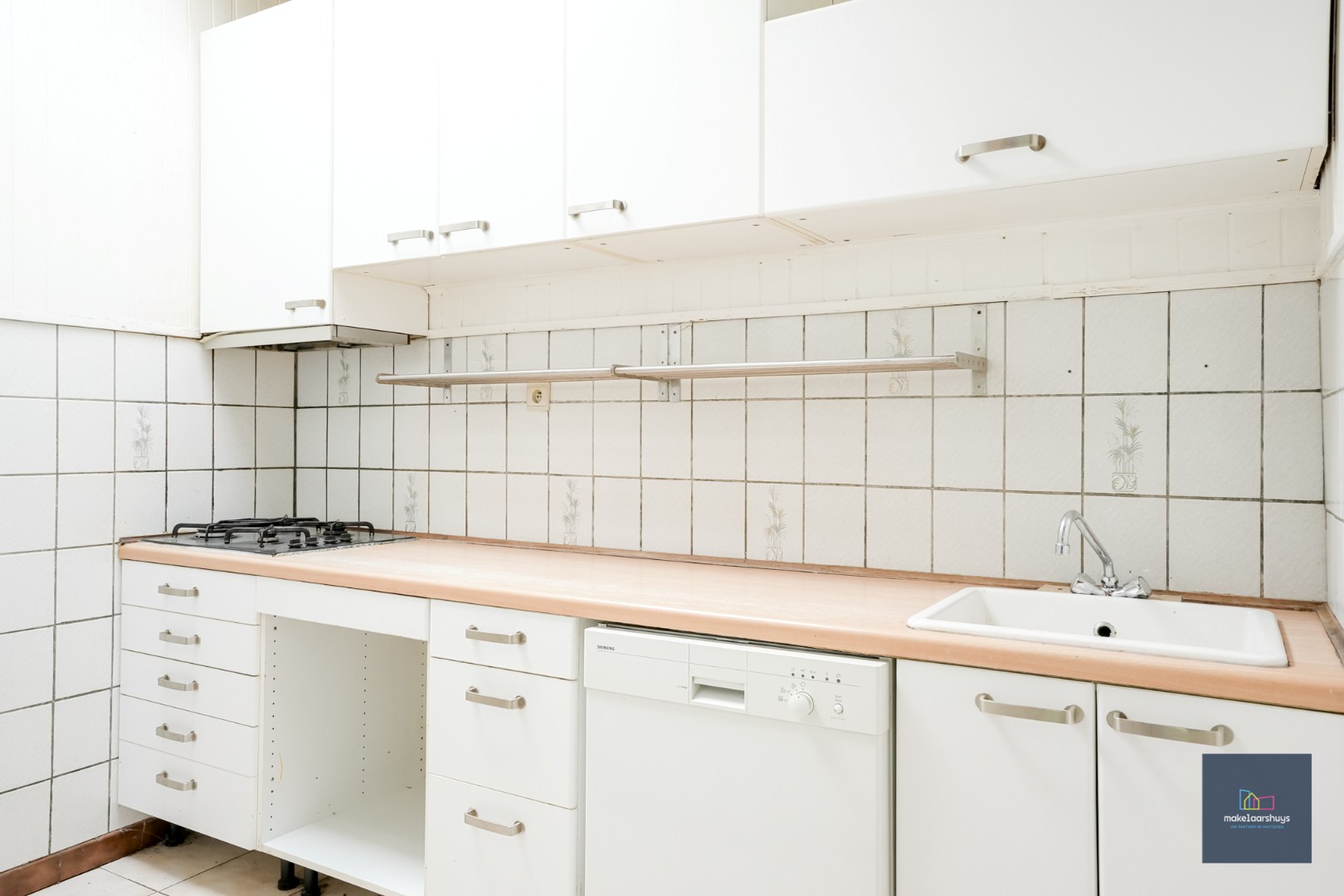 Te renoveren eigendom met zicht op de Leie 
