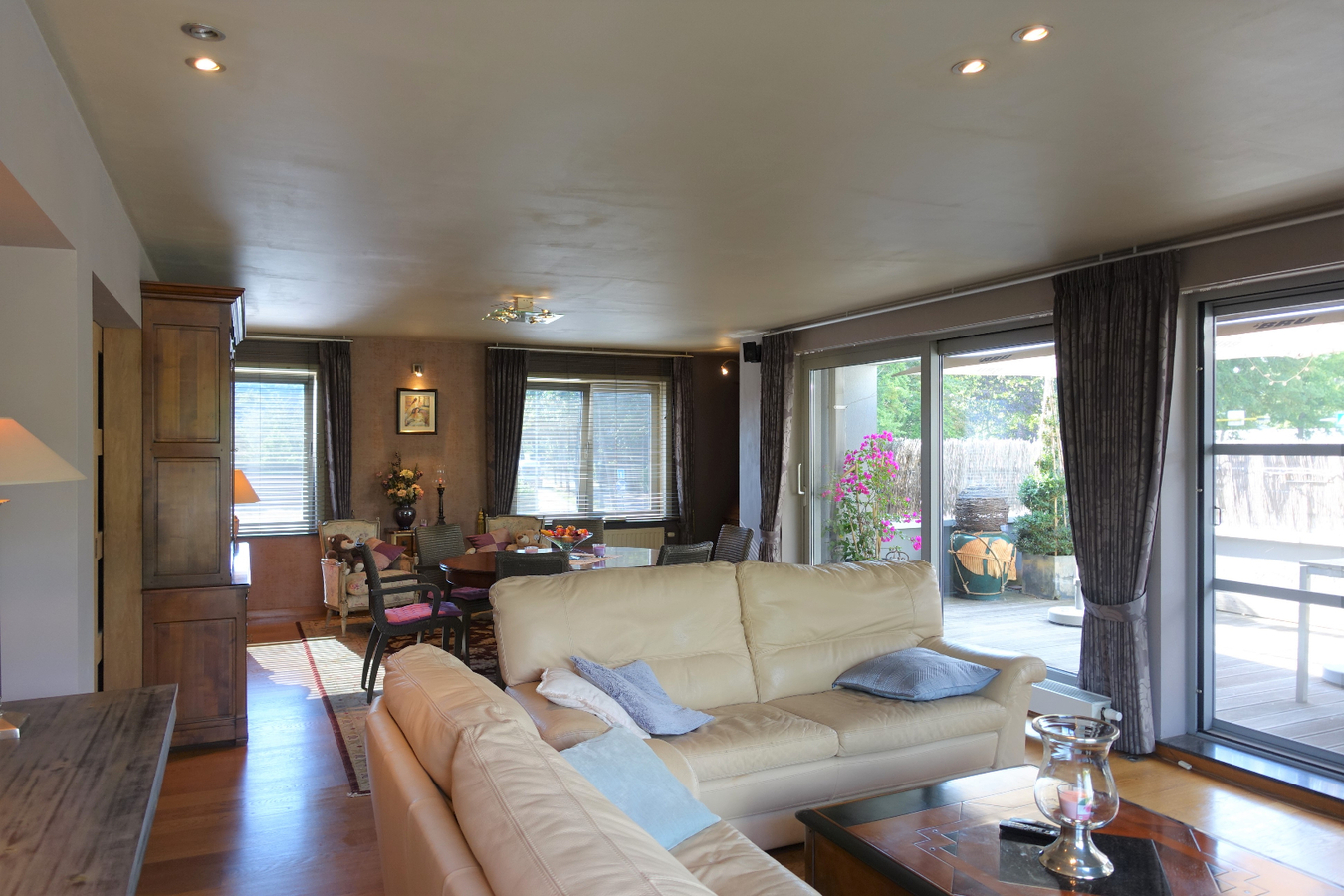 Prachtig restaurant met tuin en woonst op uitstekende ligging 