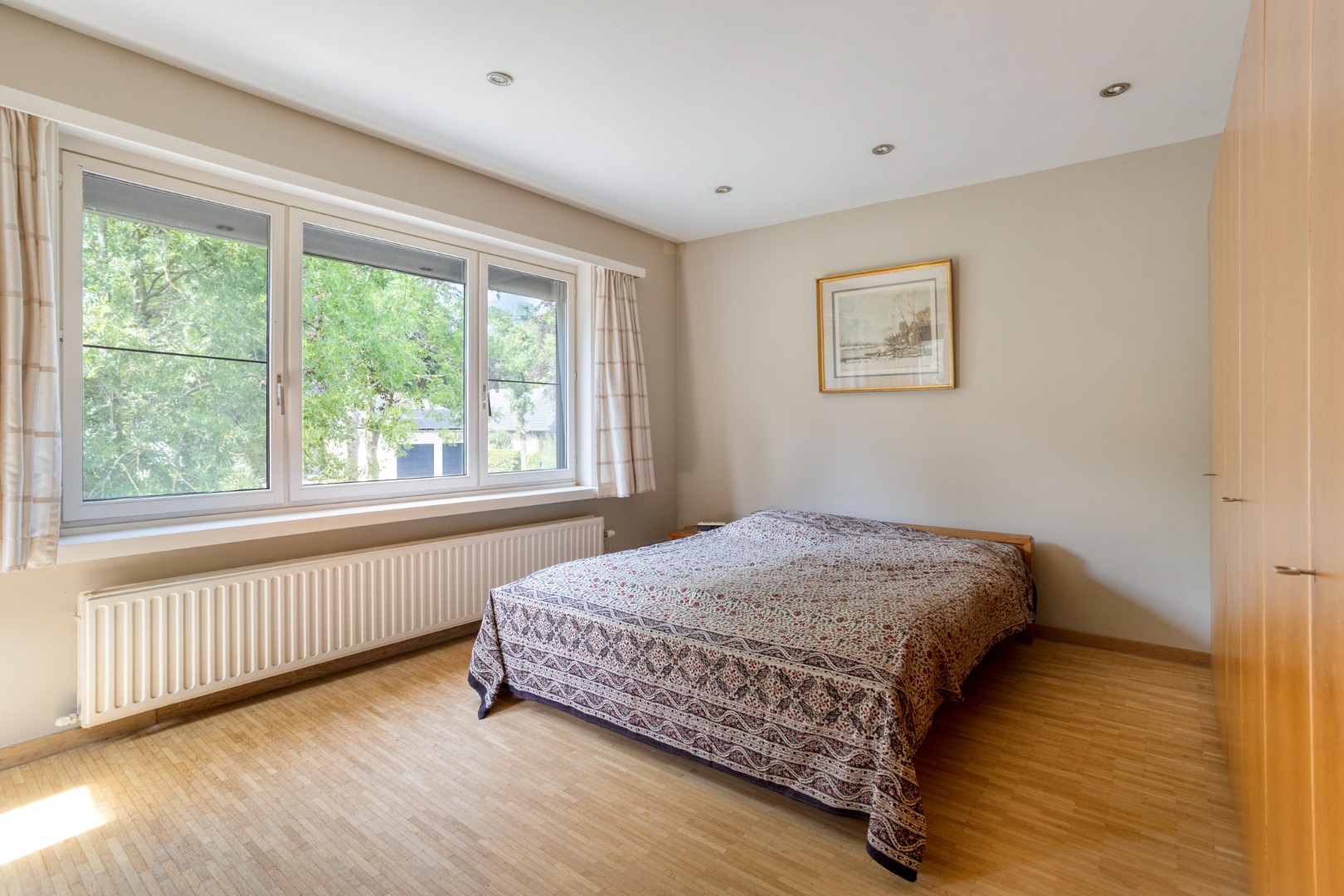 Ruime split-level gezinswoning op een prachtig perceel van 1.238 m² in de gegeerde wijk Elshout te Schoten 